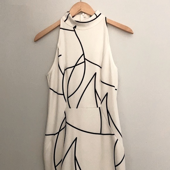 NWOT Geometric Print White Ruffle Bottom Dress, S - Picture 4 of 4